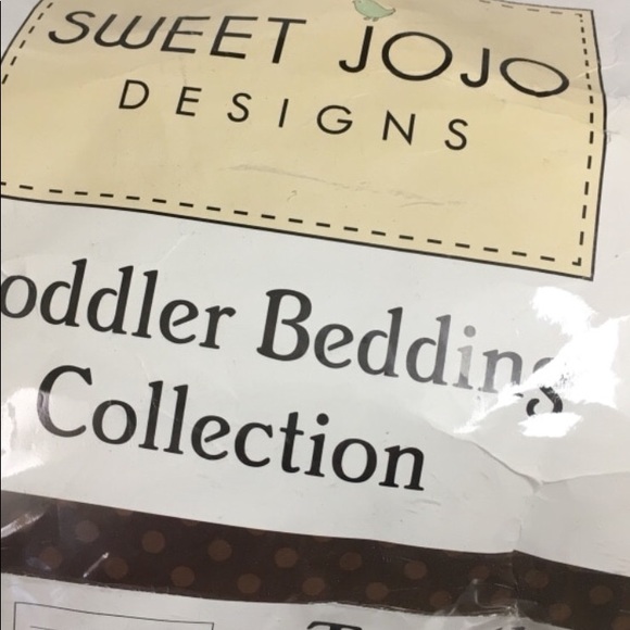 ❌SOLD❌Sweet Jojo designs Crib/toddler bedding. - Picture 4 of 4